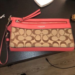 COACH WRISTLET NEVER WORN PINK